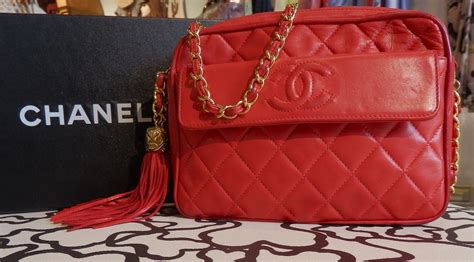 chanel lipstick red bag